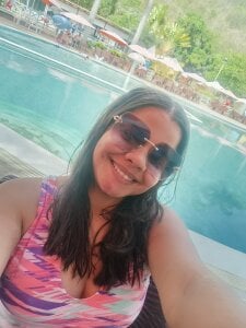 IrisDavis_ Public Pic 8