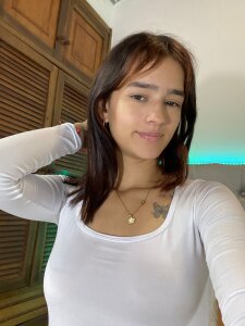 I’m live now from 8:30 AM to 3:30 PM (Colombia) 🌸✨ I woke up blushing just thinking about you… my b de MelodyMansson  2 photos