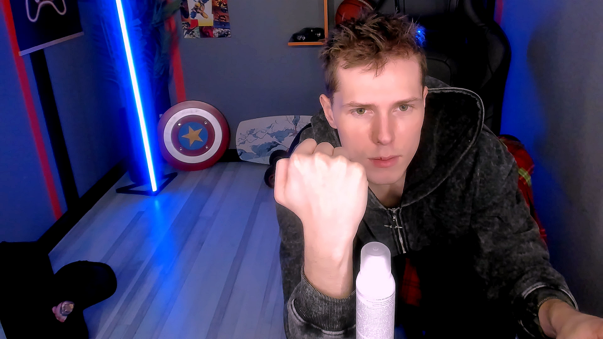 Hector_Spector Foto en Tendencia 6858