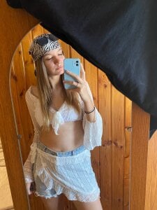 BrynnHolverson Sweet summer Pic