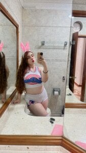 lizy_portman Lola Bunny Pic