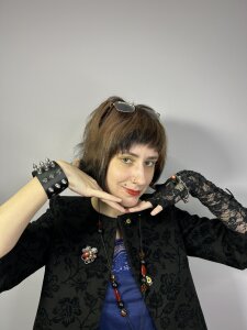 HannaBrender Public Pic 3