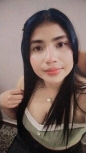 scarlet__26 Public Pic 3