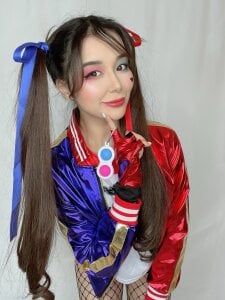 baeasian COSPLAY - Asian Harley Quinn Photo