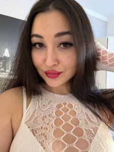 MilaYumi Public Pic 8