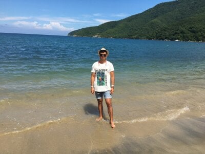cedrixx10 Beach Pic