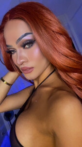 DominatrixValentinaTs Public Pic