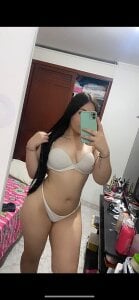 CatalinaLopez_ “Cute face, nice vibes 💗” Foto 4