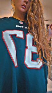 Alorablonde Public Pic 5