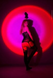 AlexaFoxx_ Public Pic 4