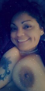 HornyLatinaMILF69 Public Pic 2