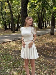 HollyGibson: Public ( 5 фото)