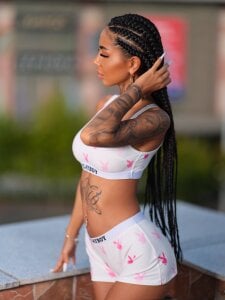 KatelynBelle Public Pic 4