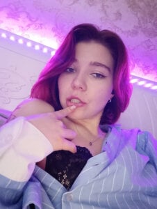 LaurynGeisinger Public Hình