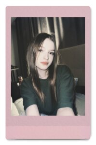 Haley_Chaise Public Poză 4