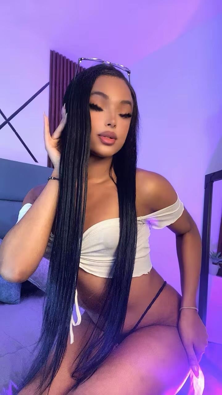 Anyeliin_miller 님의 트렌드 중인 사진  4422개