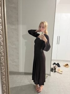 MiaBanger Public Photo