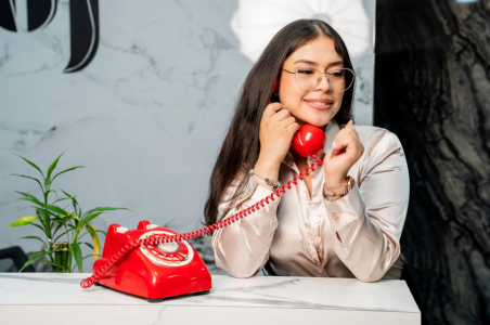 Nicolle_WNew secretary… can you show me the job? 😉图片