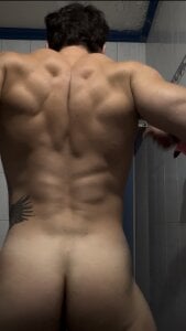 adanoxes Public Foto