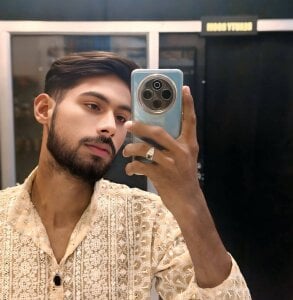 Public de SINGLE_BOY_SITAR Foto 3