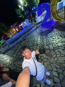 Valentino_Lane On my Christmas trip 🥰 Pic