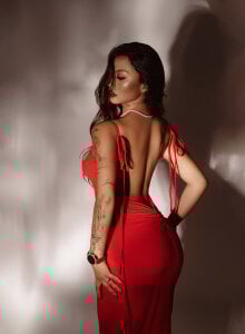 vegaa_luck Red for love Pic 2