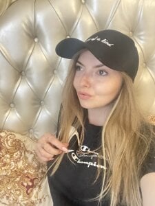 AprileMay Sexy Pic 3