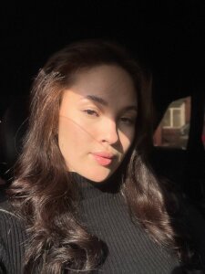 LynneCalls Public Pic 5