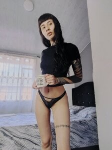 Emilia_1995 🕸️🕸️🖤 Pic 2