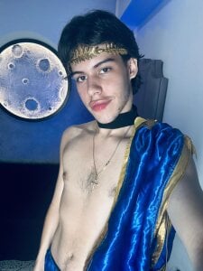 Luciangrey- 🫅🏻 Pic 3