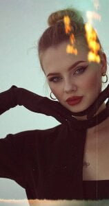 AnnaBales Public Foto