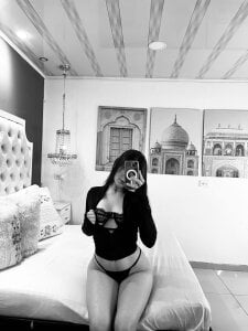 Hott baby👅💦𓂸 de Velvet_Rebel15  5 Imagens