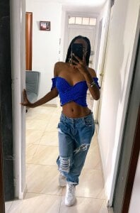 Julianiita_ Public Hình 2