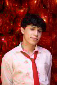 “That they love me like this, with kisses and without fear 💌” de Axel__Evans  2 Imagens