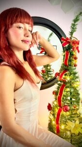 Yisel_smith I wish you a Merry Christmas Pic 2