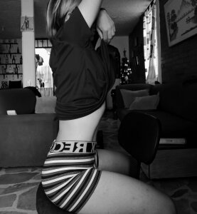 aiden_dwayne my body Pic 5