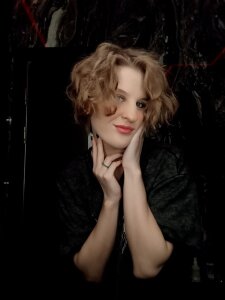 AnnaleePake Enjoyment Pic 2