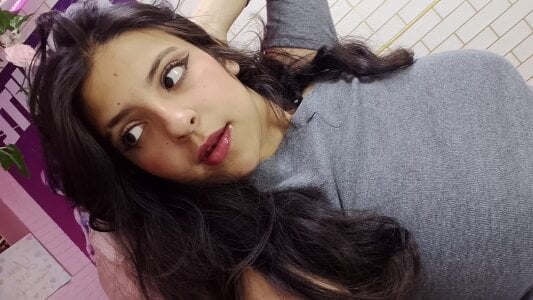 millybell303av NAUGTY GIRL Foto 3