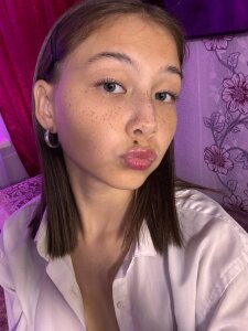 luna_young's photo