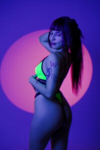 Neon Party 💞 de MartinaBlakes  6 Imagens