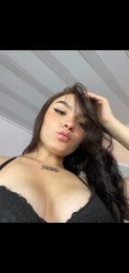 Honney_19 Public Pic