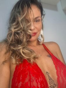 ViitoriaMaria Public Pic 5