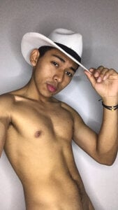 Robert__Zan Kiss my body Immagine  4