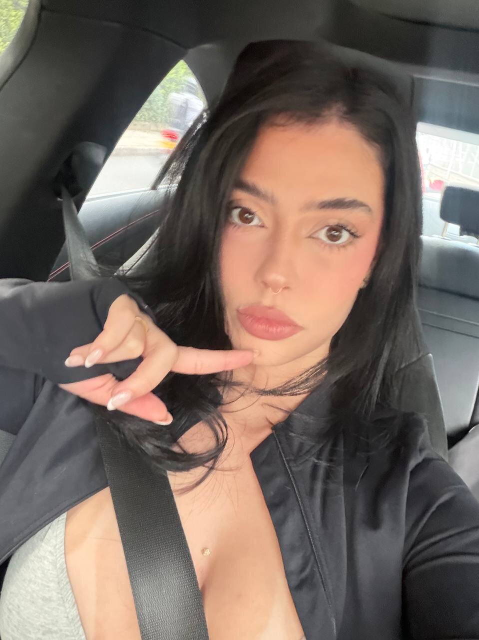 ElleDiane Free Live Webcam Show & XXX Chat | xHamsterLive