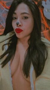 Monika-Ruiz pikachu ⚡💛 Gambar 3