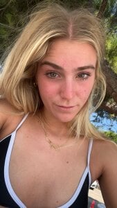 Hannahskye Public Foto 9