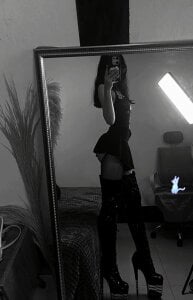 CamiCute_ A little hot photos 😏 Pic 3