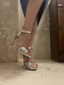 Sexy_lady_30 Public Pic 6