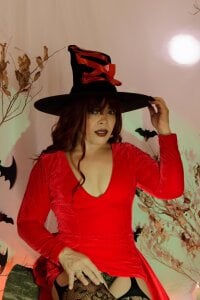 Abril_Beltran_ Come and let yourself be enchanted by me Foto 6