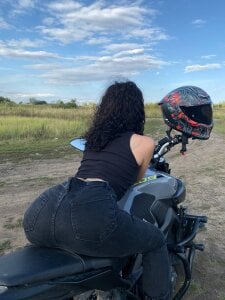 Eva_curlss Public Pic 5